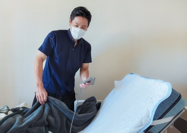 寝たきりで筋力が低下している